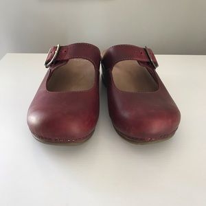 dansko martina wine